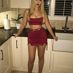 Chain Reaction Oh Polly red two piece outfit.